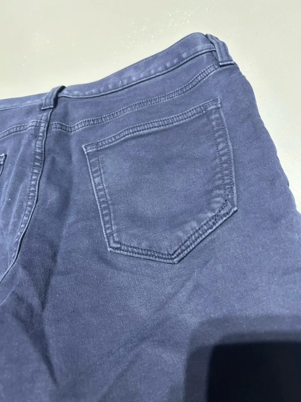 Banana Republic Blue Traveler Skinny Fit Stretch Soft Jean Pants (Men’s 34 x 32)